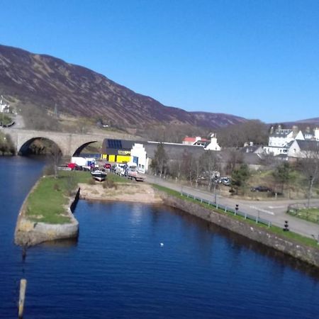 Bannockburn Inn ヘルムズデール エクステリア 写真